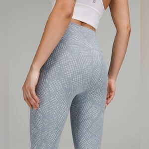 Lululemon Wunder Under High-Rise Tight 28" *Luxtreme in Reptilia Jacquard